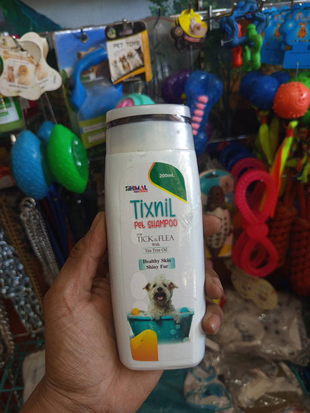 Tixnil anti tick & flea shampoo 200 ml