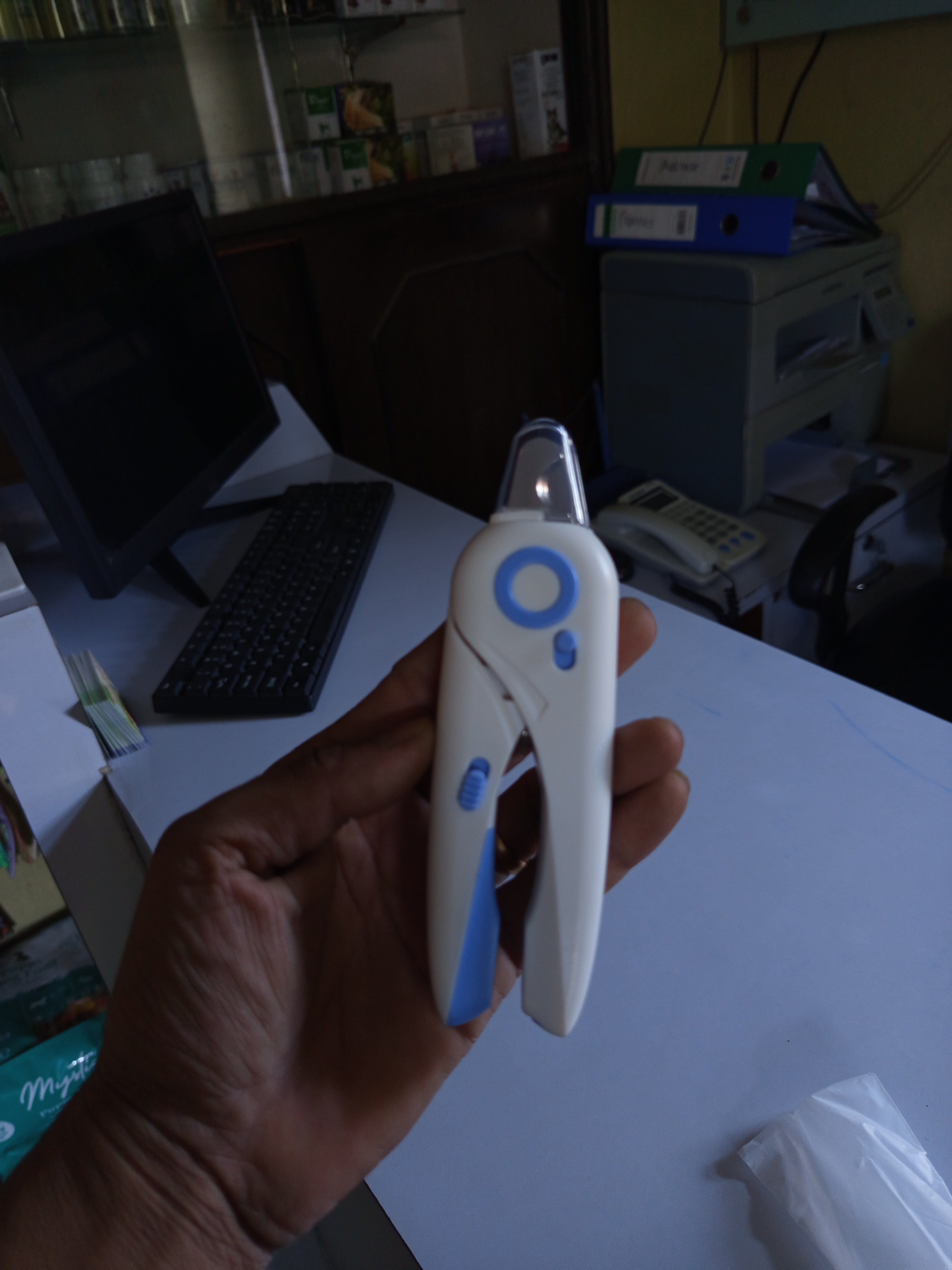 Electric Light nail clipping